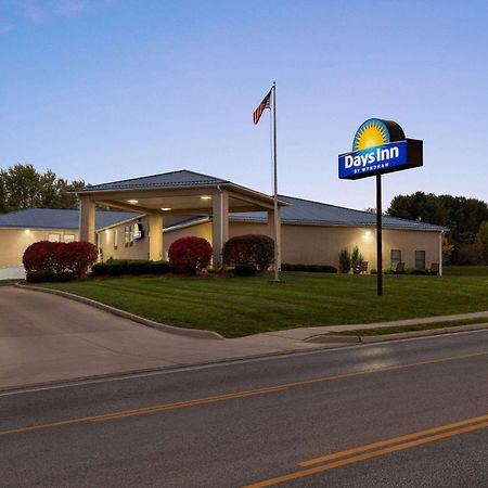 Days Inn By Wyndham Hillsboro Esterno foto